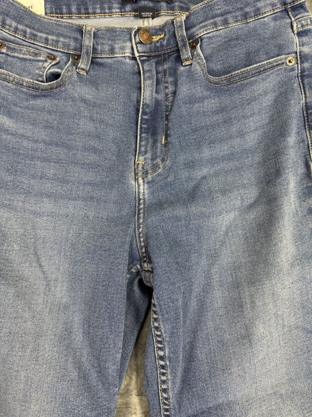 Calvin Klein Womens Mid-Rise Straight Leg Jeans Size 10 Medium Wash - Picture 6 of 10